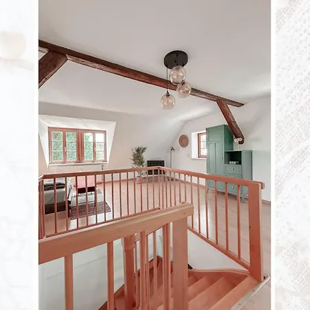 Exklusive Erdgeschosswohnung Im Romantischen Vierseitenhof Mit 3 Schlafzimmern Und 2 Baedern
