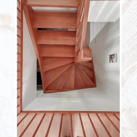Apartament Exklusive Erdgeschosswohnung Im Romantischen Vierseitenhof Mit 3 Schlafzimmern Und 2 Baedern